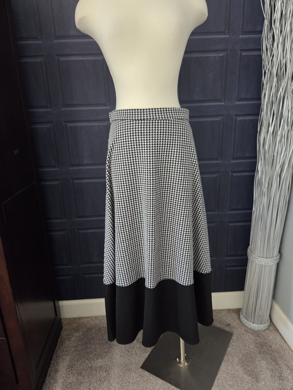 Focus 2000 Black and White Houndstooth Midi Skirt with Black Hem